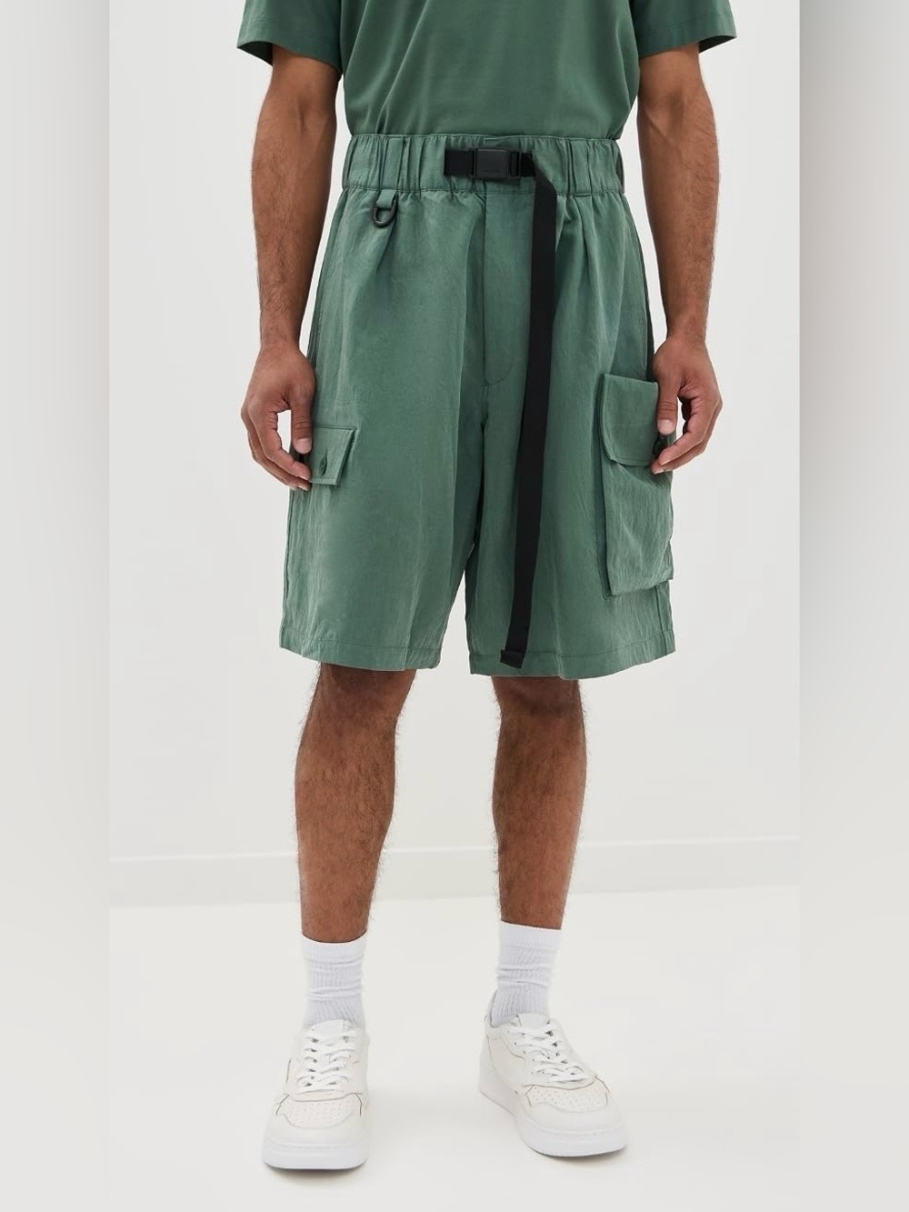 Y-3 TWILL CARGO SHORTS